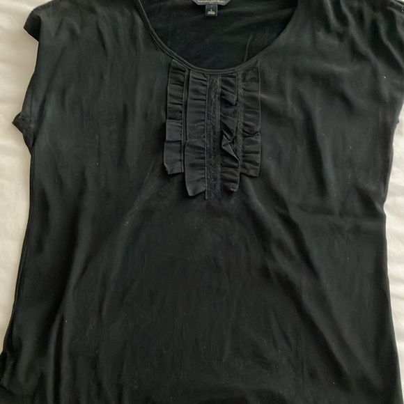 BANANA REPUBLIC Factory black ruffle front t-shirt blouse top Size L - Picture 3 of 6